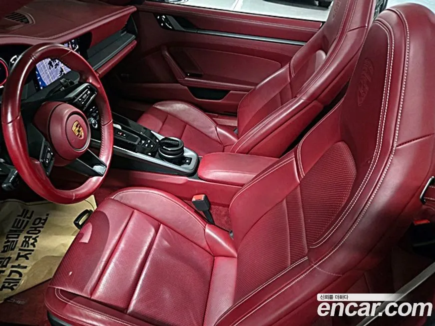 Porsche 911 2021 из KR, фото 8