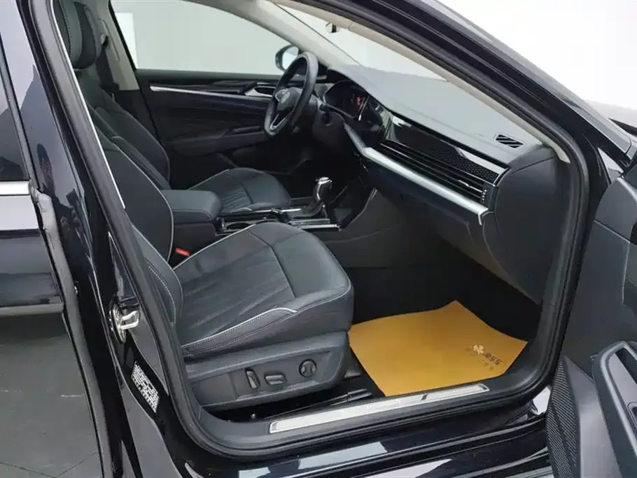 Volkswagen Passat — фото 8