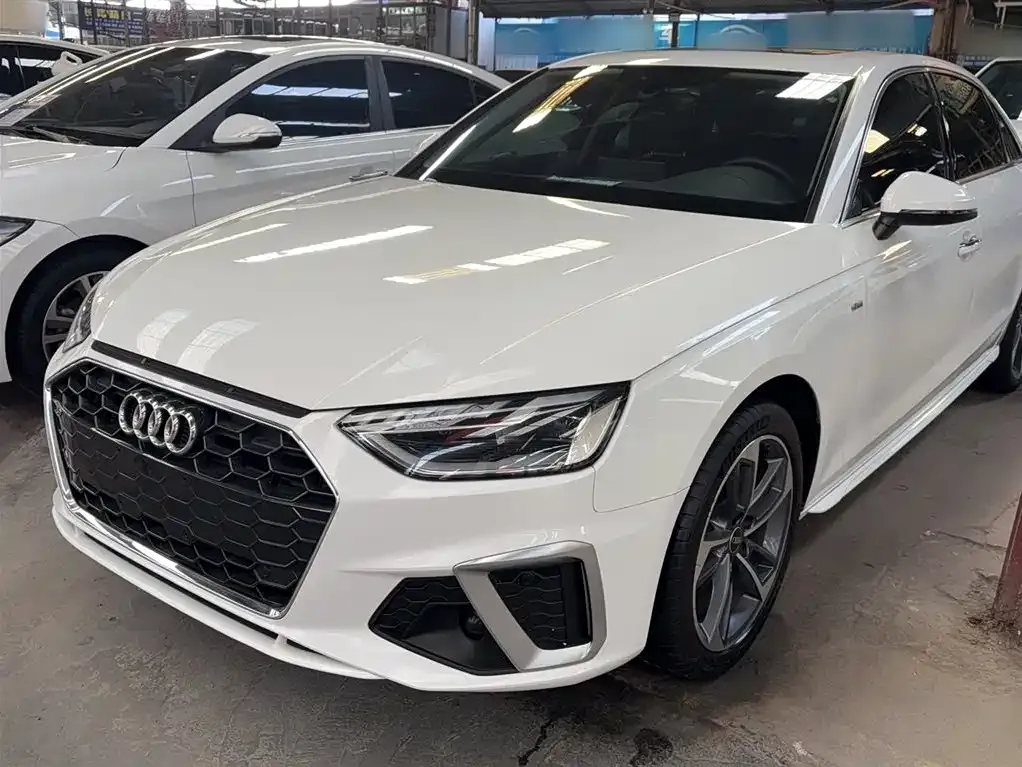 Audi A4L 2024 из CN, фото 2
