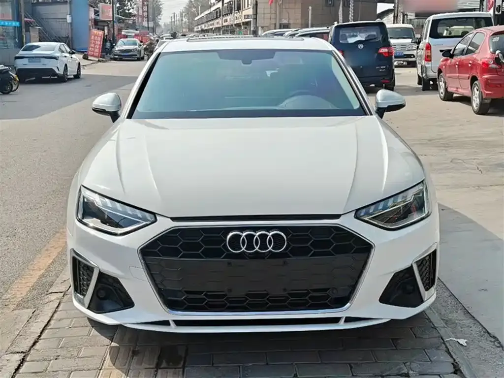Audi A4L 2024 из CN, фото 3