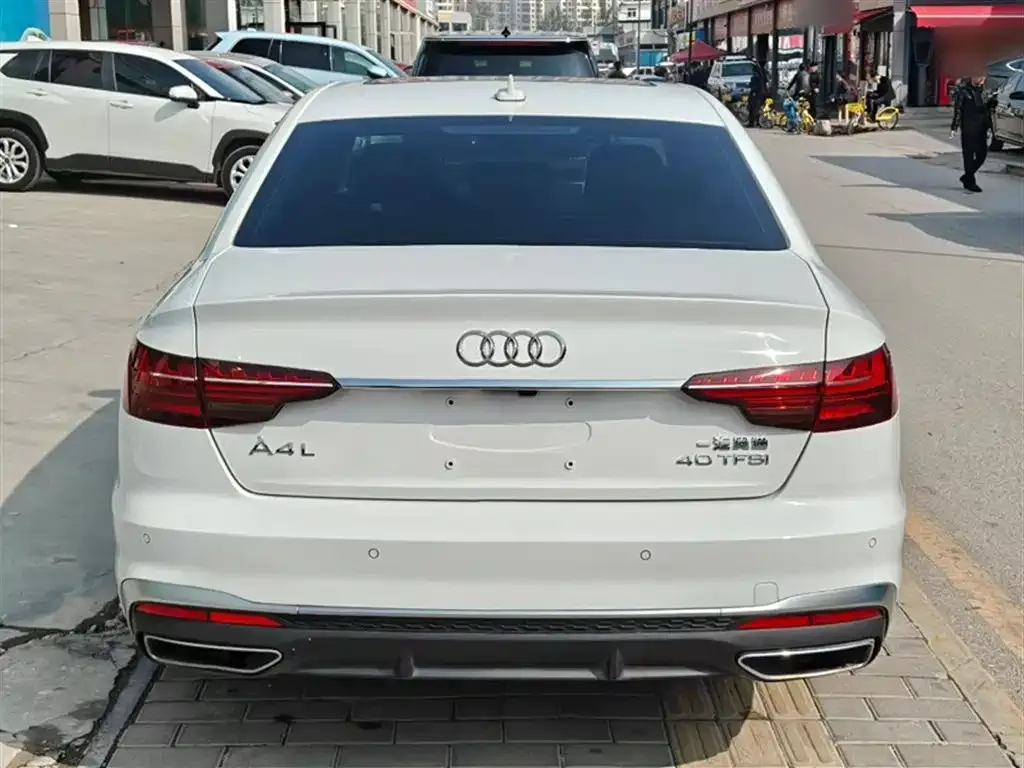 Audi A4L 2024 из CN, фото 6