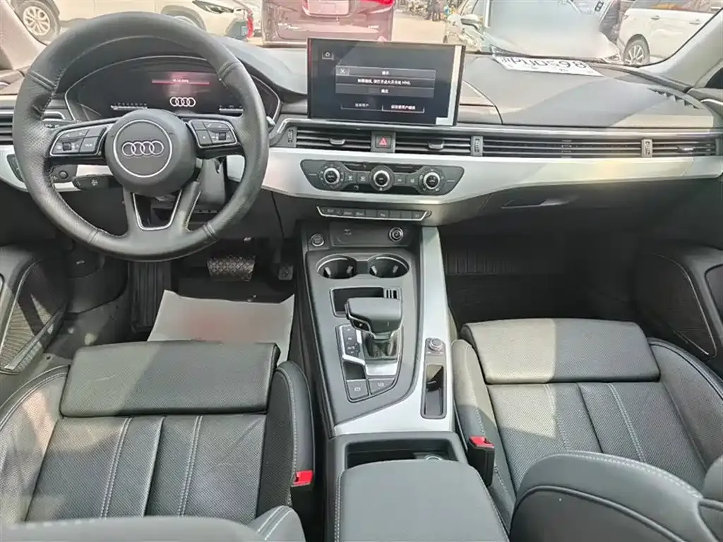 Audi A4L 2024 из CN, фото 8