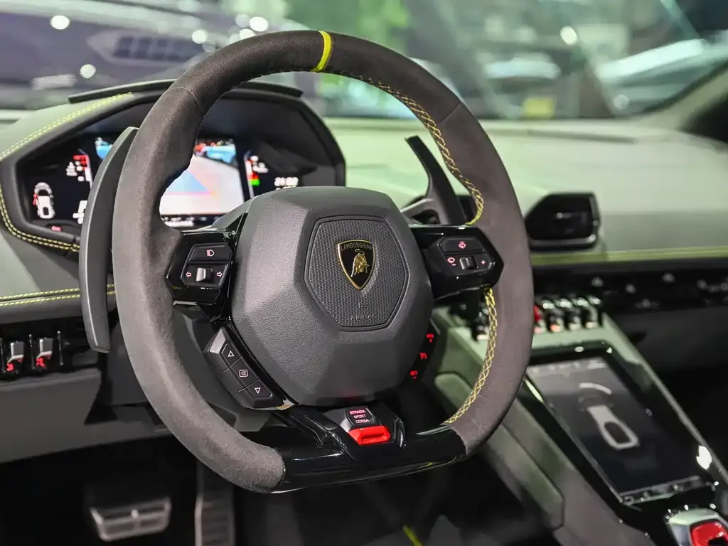Lamborghini Huracan 2024 из CN, фото 10