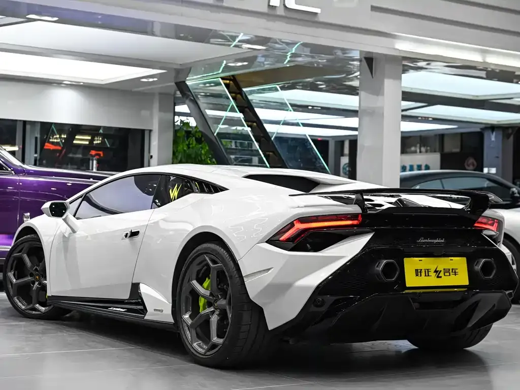 Lamborghini Huracan 2024 из CN, фото 4