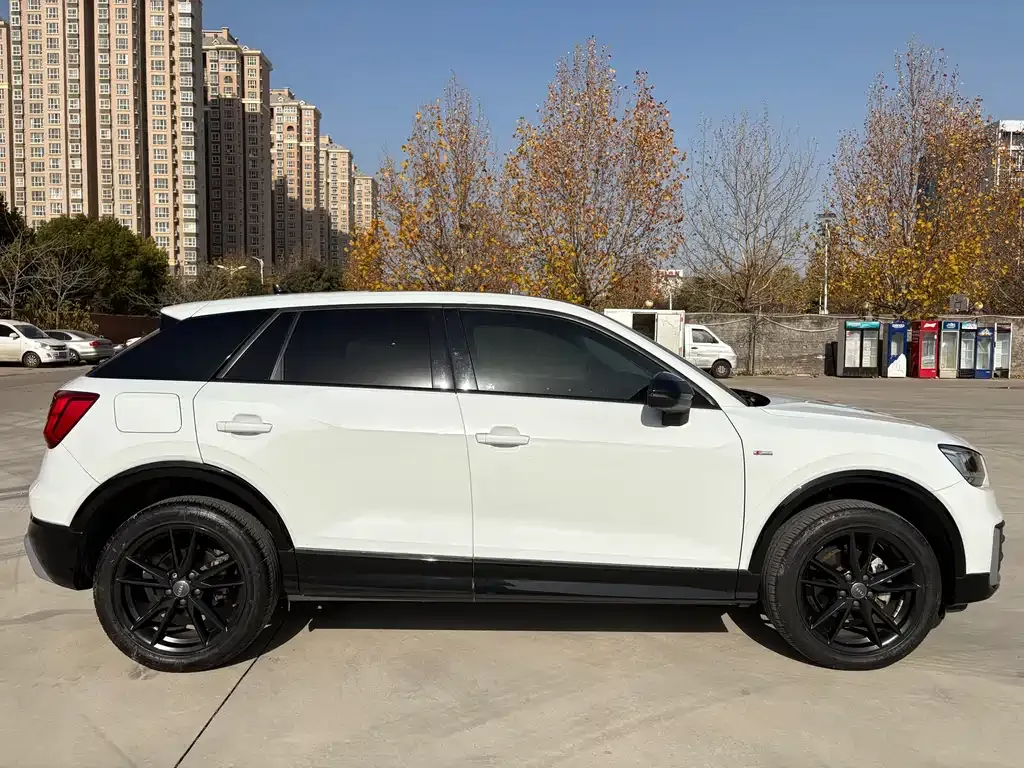 Audi Q2L 2021 из CN, фото 4