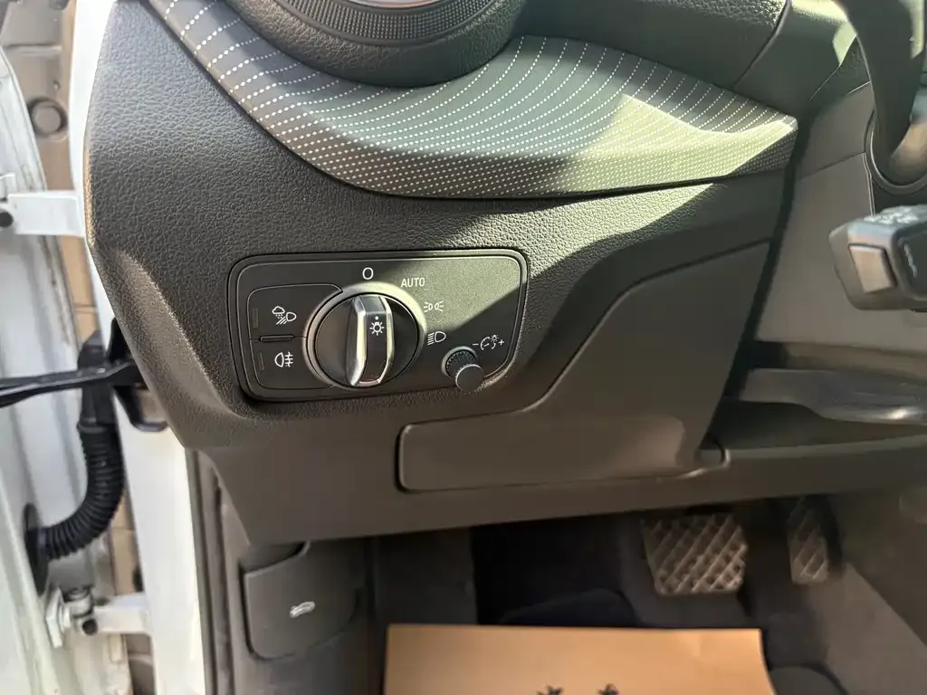 Audi Q2L 2021 из CN, фото 9