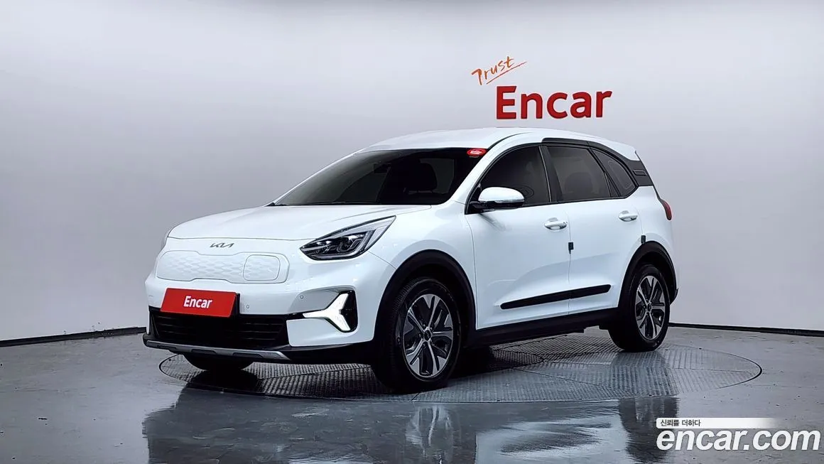 Kia Niro — фото 1