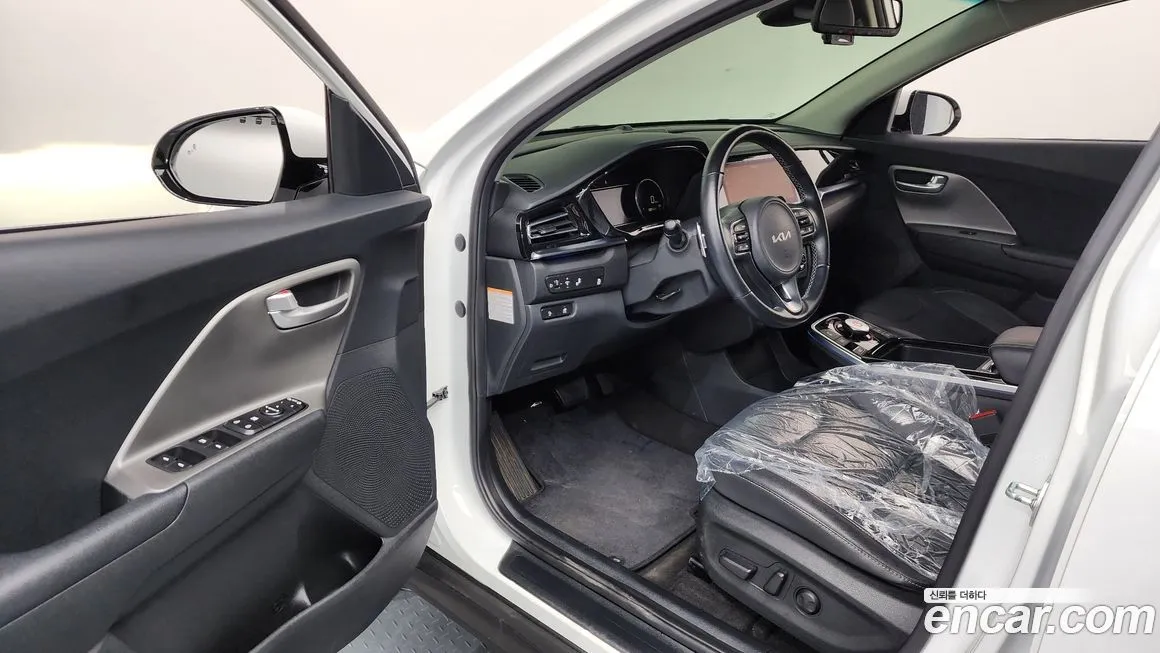 Kia Niro — фото 10