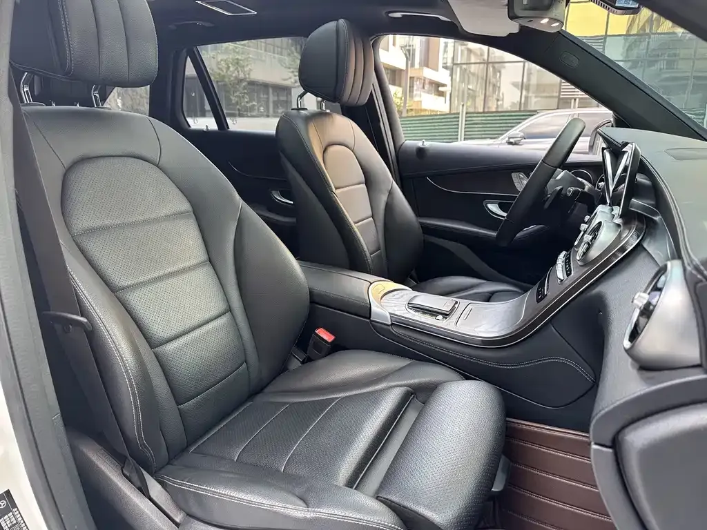 Mercedes-Benz GLC 2021 из CN, фото 10