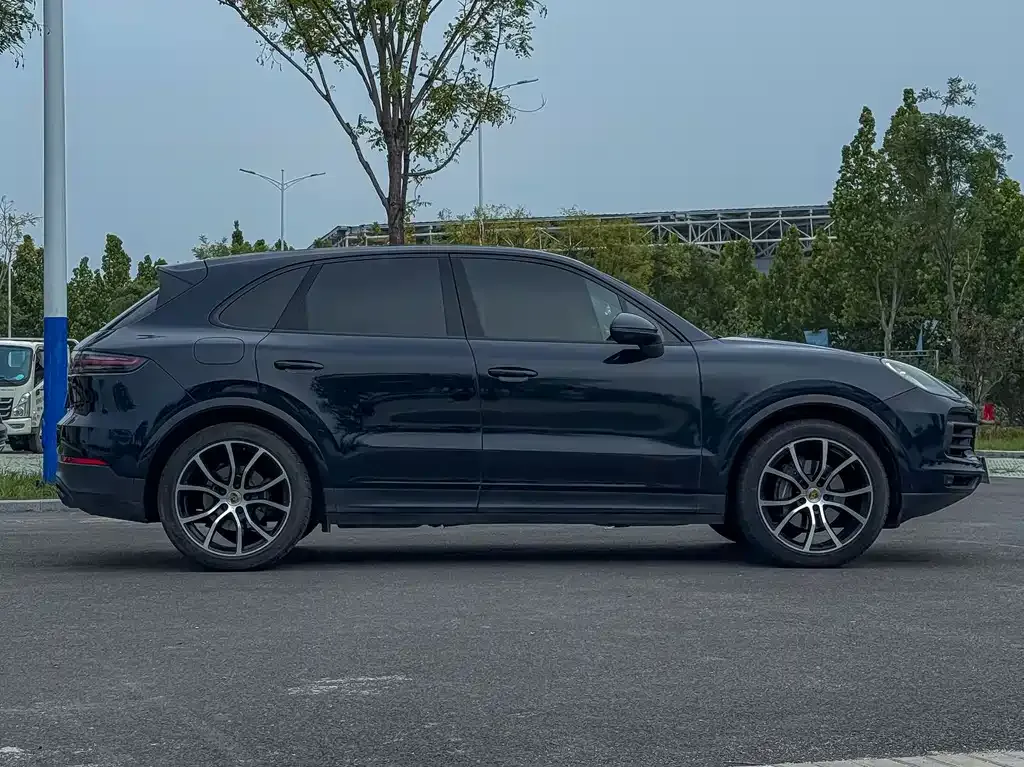 Porsche Cayenne 2023 из CN, фото 4