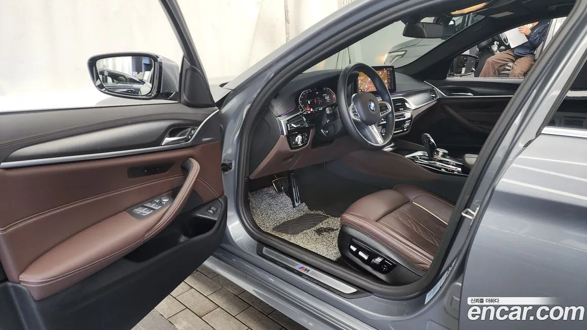 BMW 5-Series 2023 из KR, фото 10