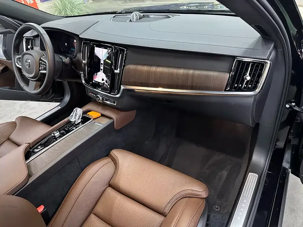 Volvo S90 2025 из CN, фото 9