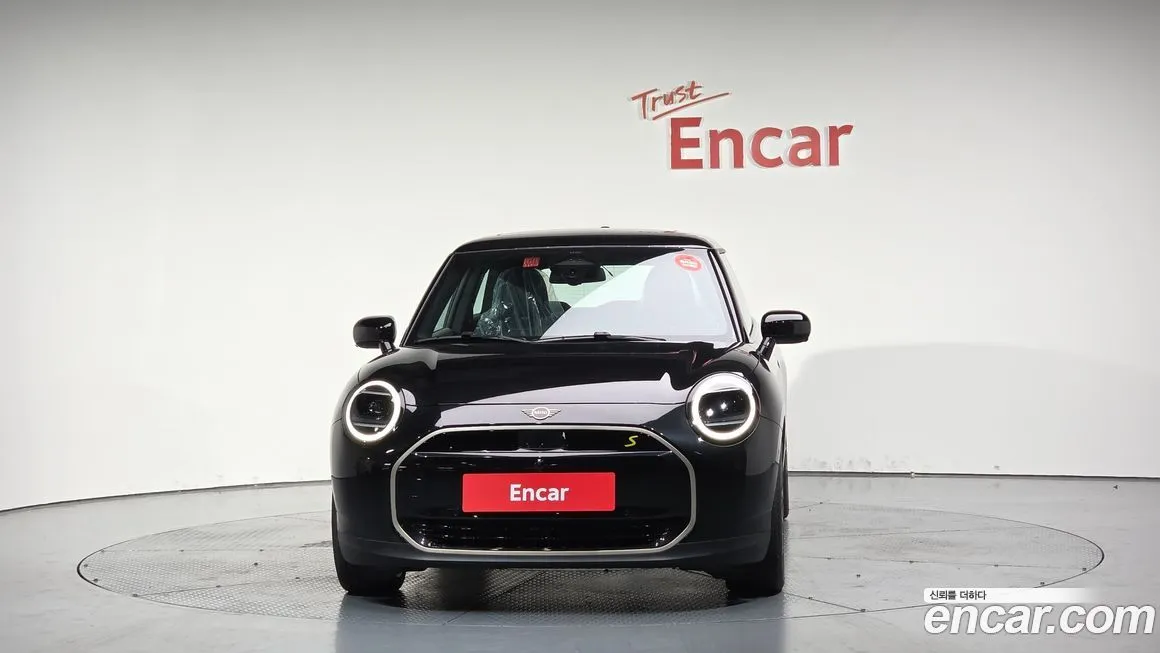 Mini Cooper 2024 из KR, фото 3