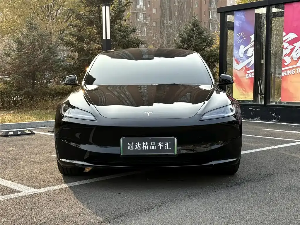 Tesla Model 3 2023 из CN, фото 2