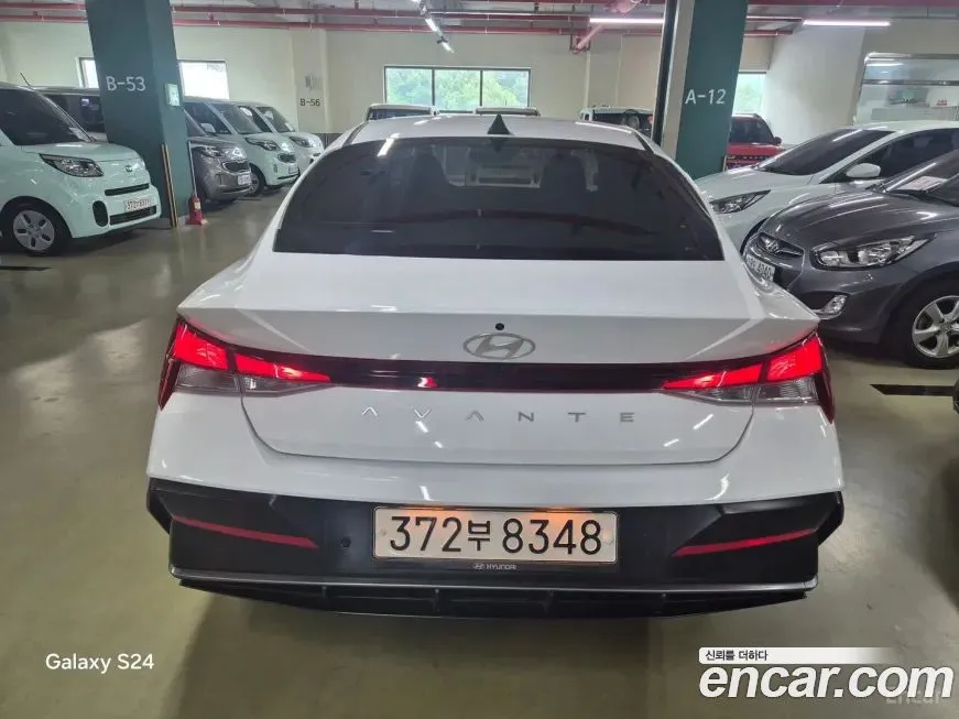 Hyundai AVANTE — фото 10