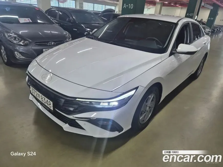 Hyundai AVANTE — фото 2