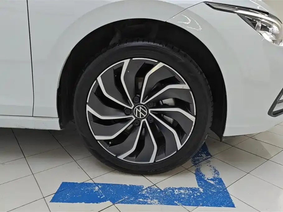 Volkswagen Golf 2022 из CN, фото 6