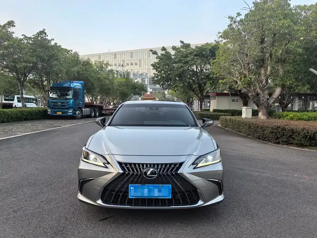 Lexus ES 2022 из CN, фото 4
