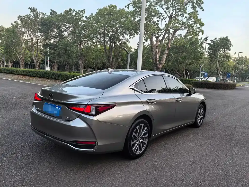 Lexus ES 2022 из CN, фото 6