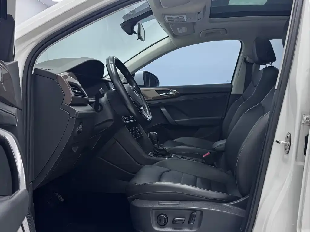 Volkswagen Tharu 2021 из CN, фото 7