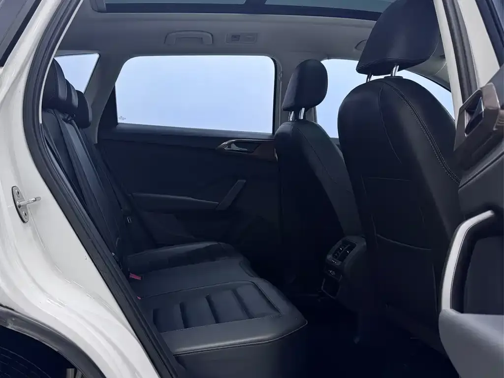 Volkswagen Tharu 2021 из CN, фото 9
