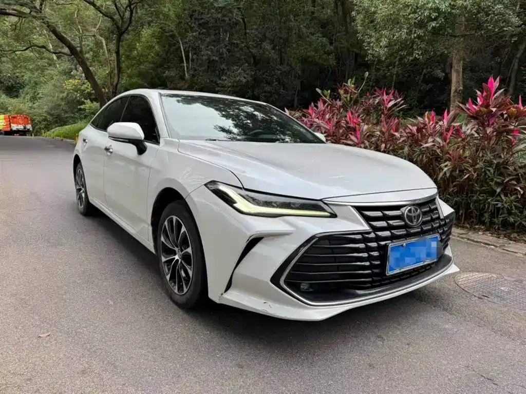 Toyota Avalon 2023 из CN, фото 3