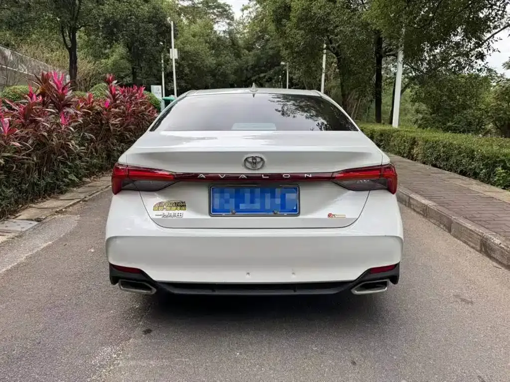 Toyota Avalon 2023 из CN, фото 5