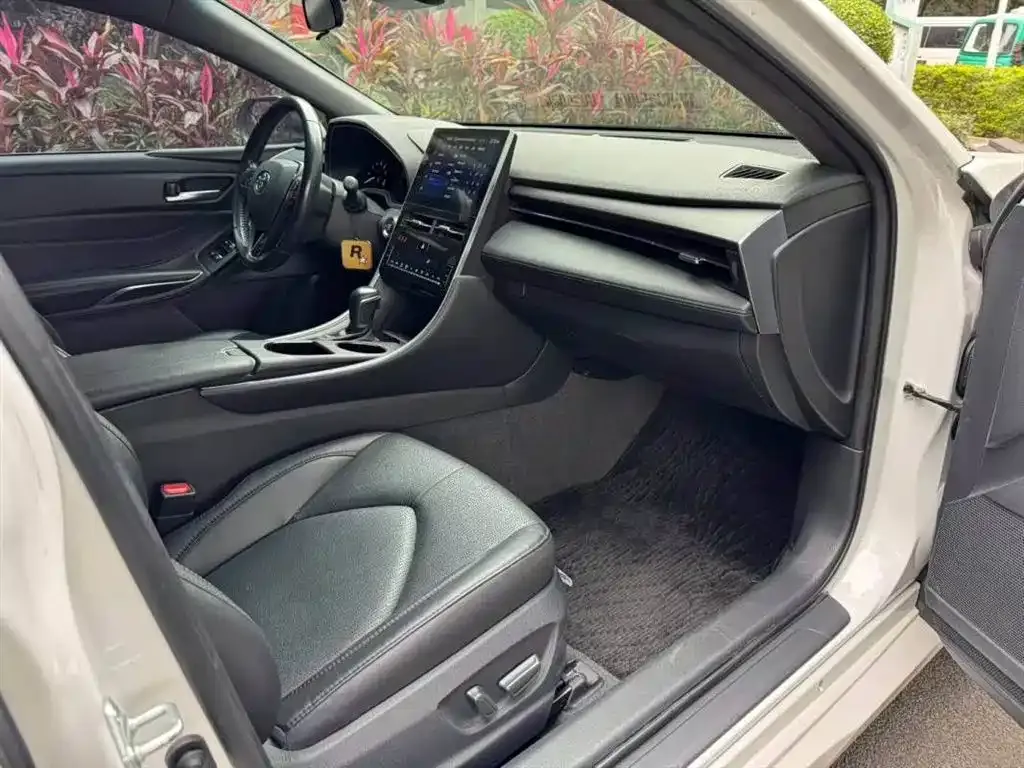 Toyota Avalon 2023 из CN, фото 7