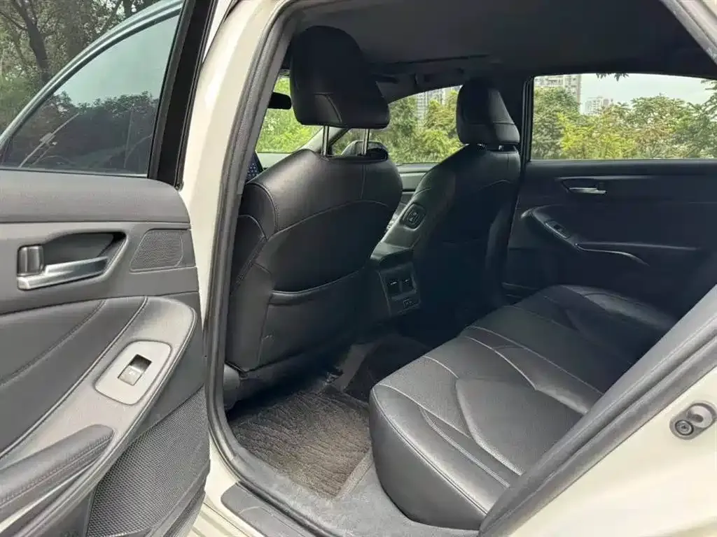 Toyota Avalon 2023 из CN, фото 8