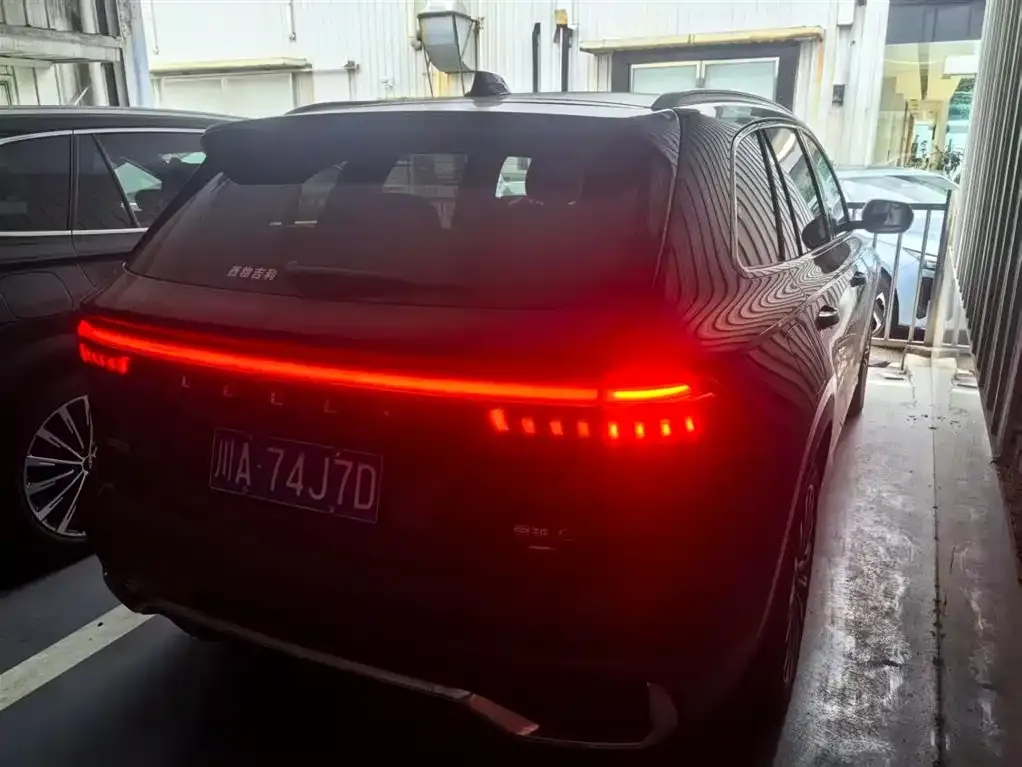 Geely Xingyue L 2024 из CN, фото 2
