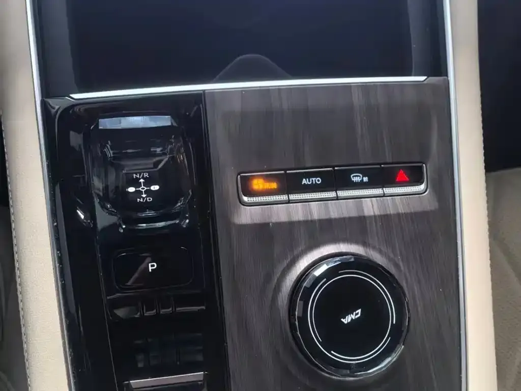 Geely Xingyue L 2024 из CN, фото 5