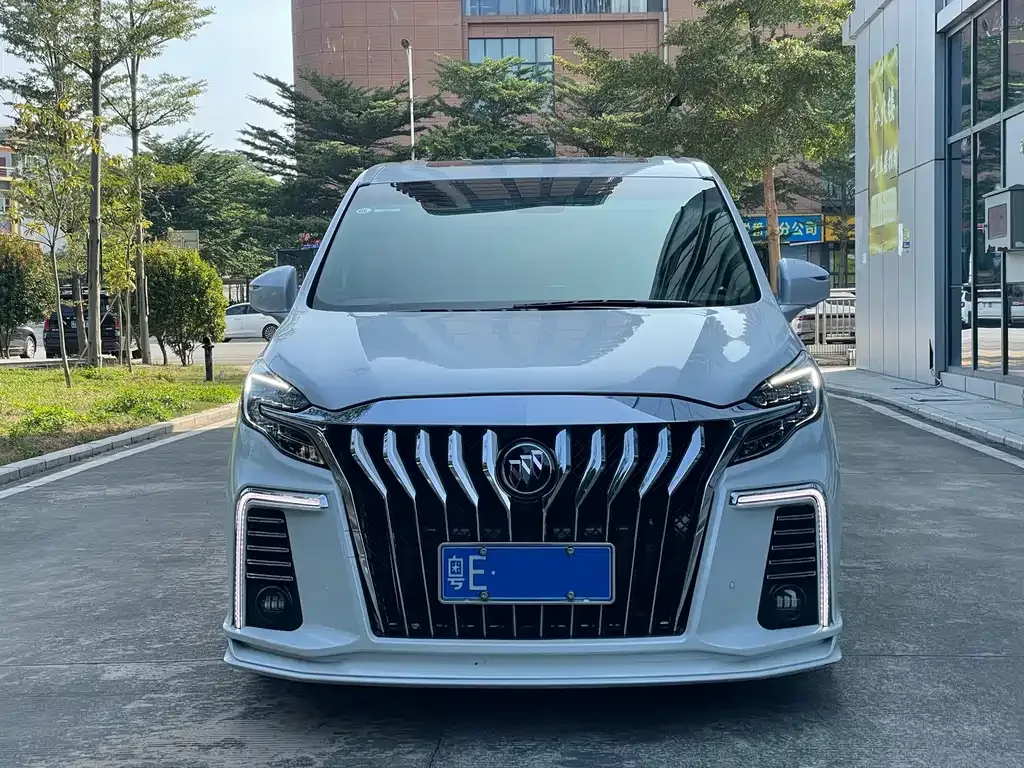 Buick GL8 2021 из CN, фото 2