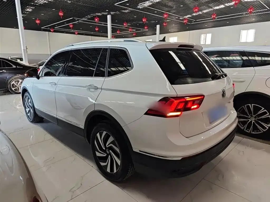 Volkswagen Tiguan L 2025 из CN, фото 4