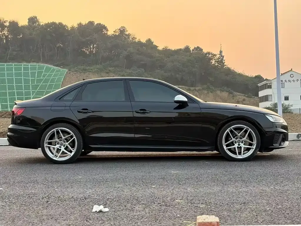 Audi S4 2021 из CN, фото 4