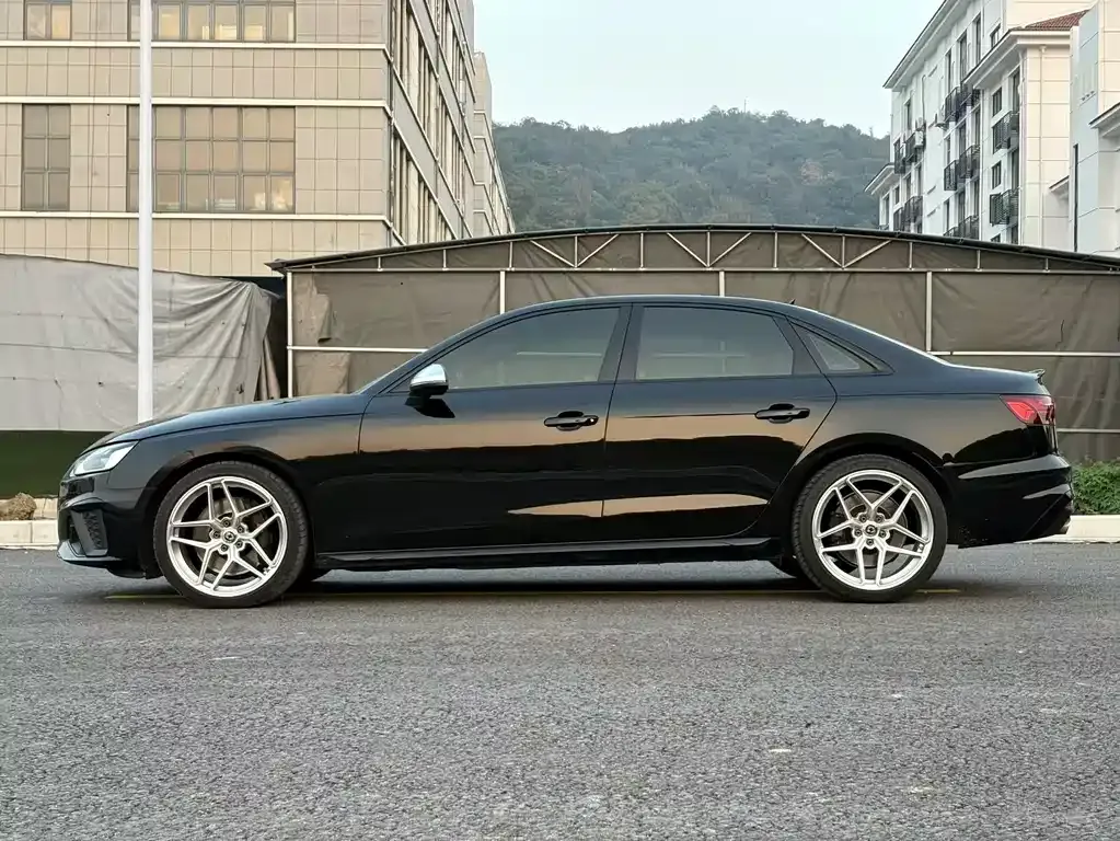 Audi S4 2021 из CN, фото 8