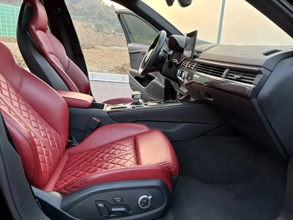 Audi S4 2021 из CN, фото 9