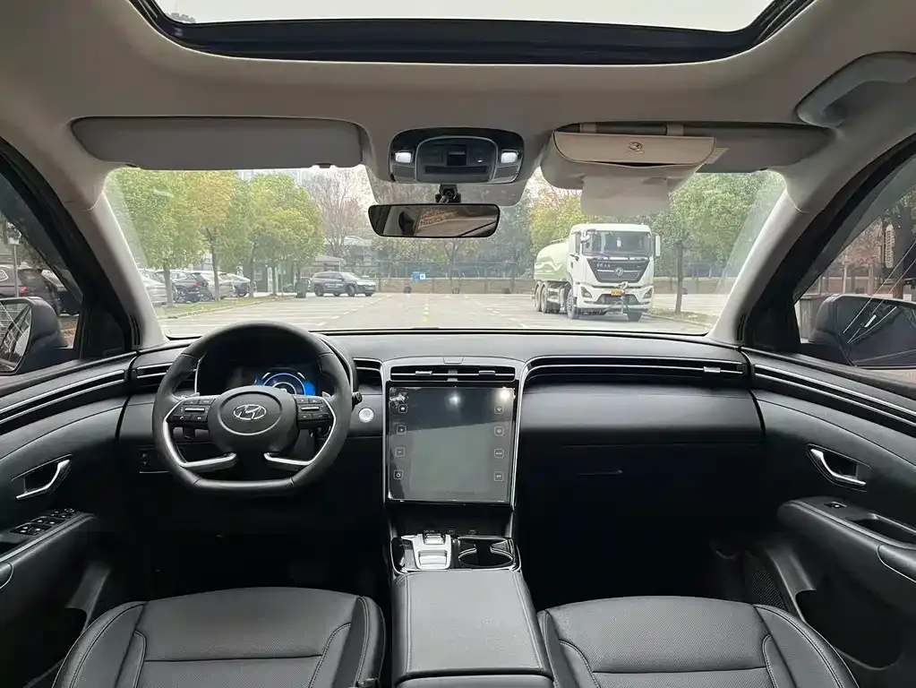 Hyundai Tucson — фото 9
