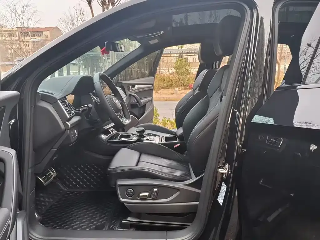 Audi Q5L 2024 из CN, фото 3