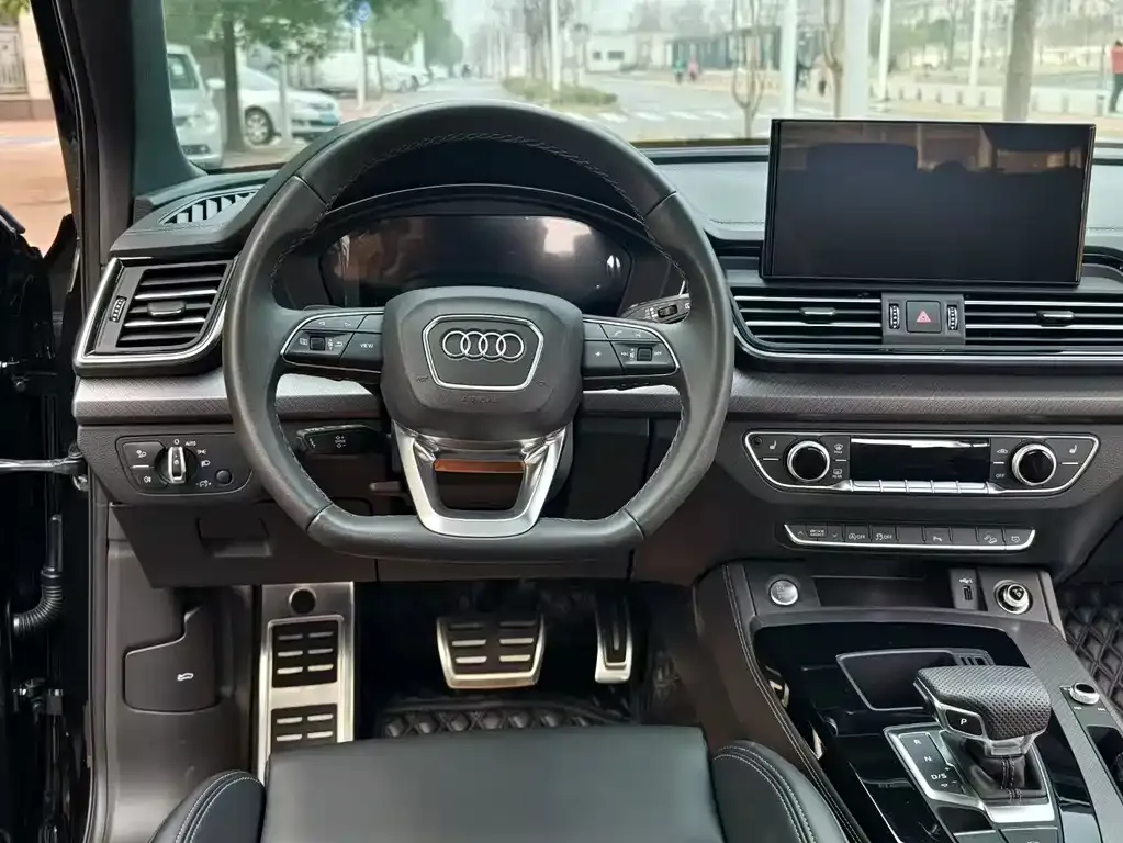 Audi Q5L 2024 из CN, фото 4