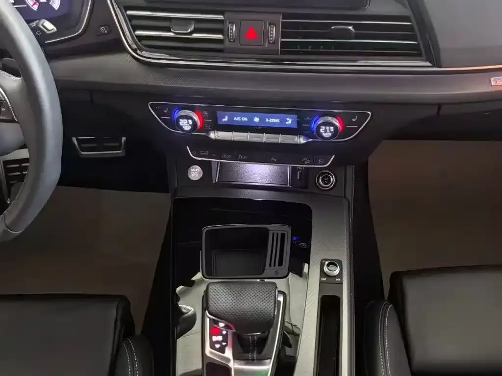 Audi Q5L 2024 из CN, фото 6