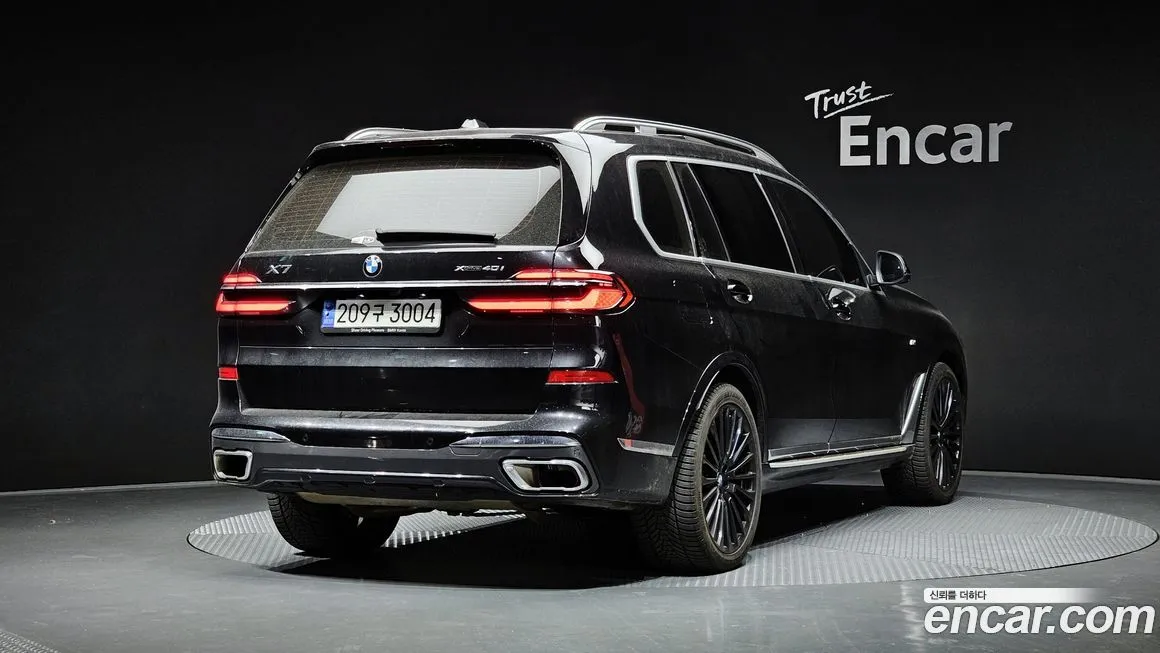 BMW X7 — фото 2