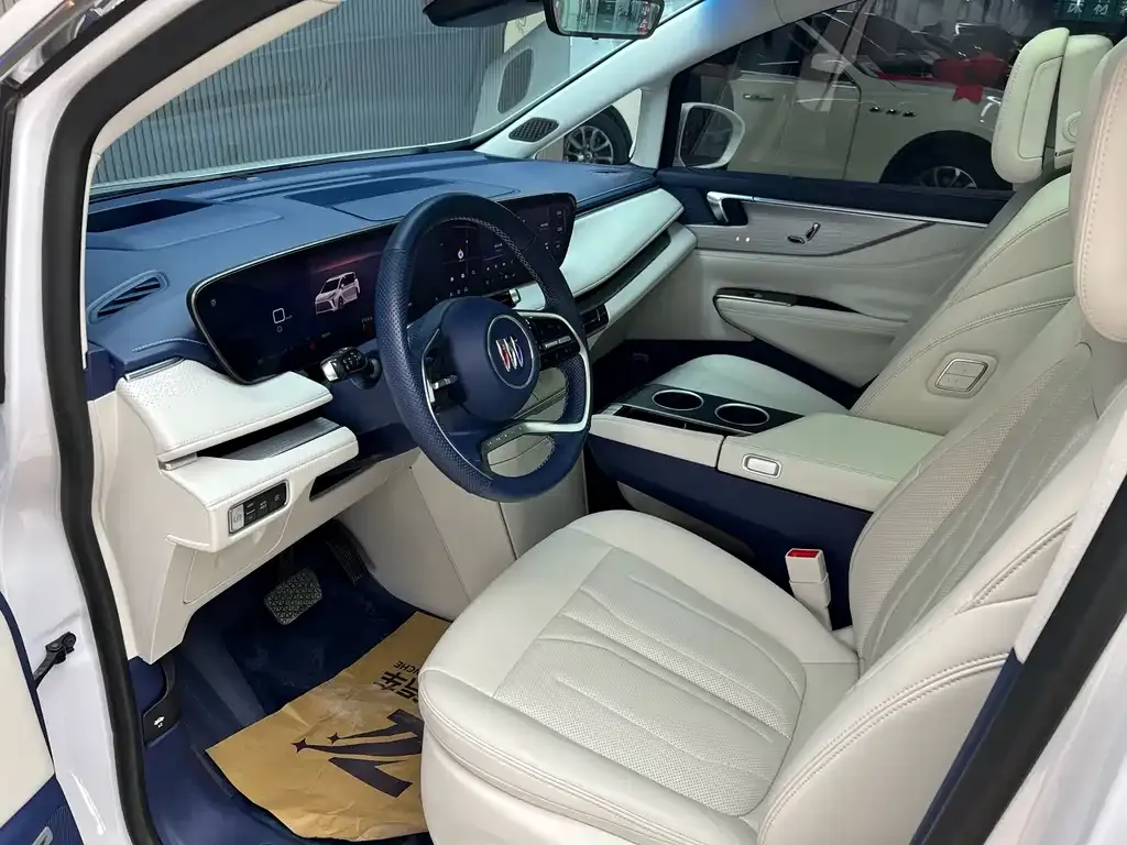 Buick GL8 Hybrid — фото 8