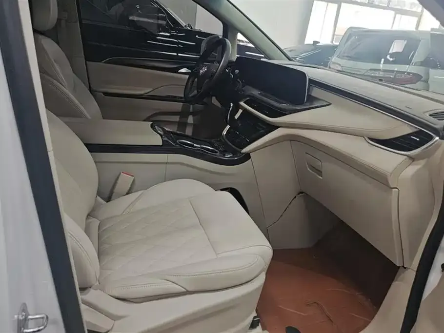 Buick GL8 2022 из CN, фото 8