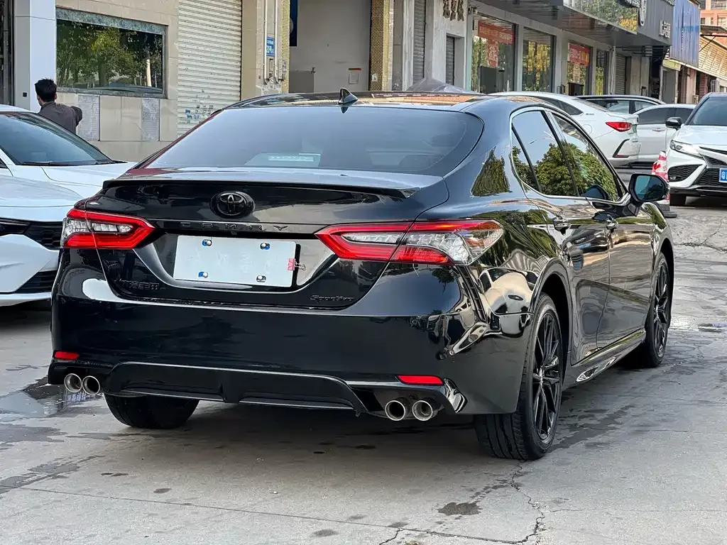 Toyota Camry 2023 из CN, фото 6