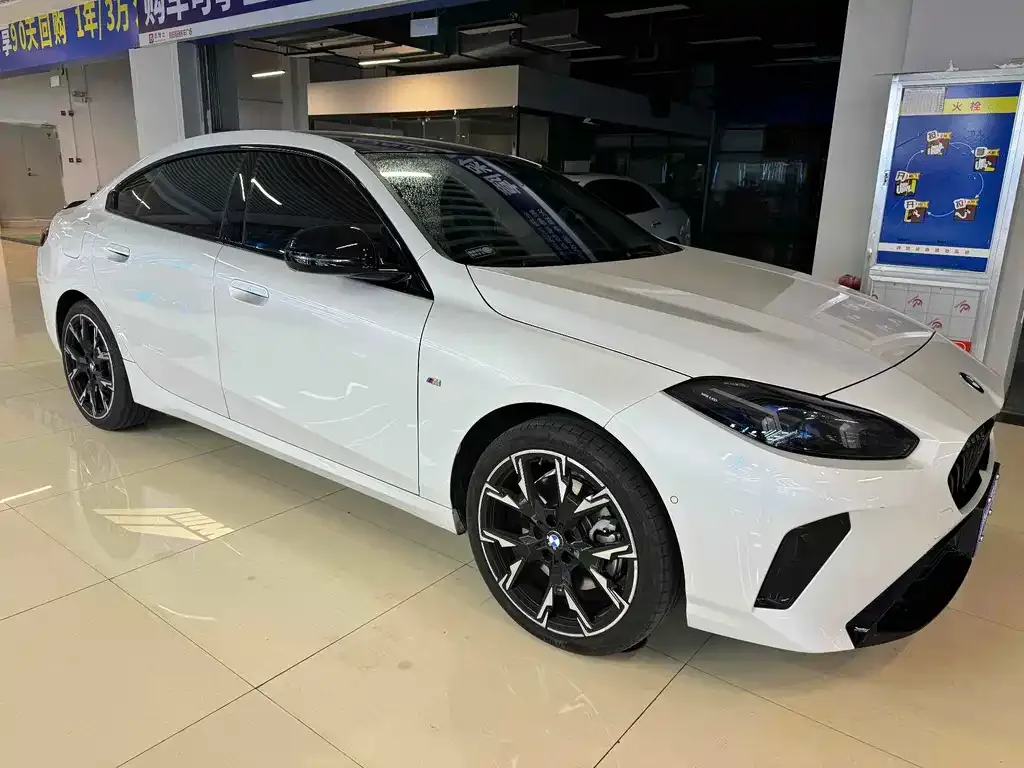 BMW 2 Series — фото 1
