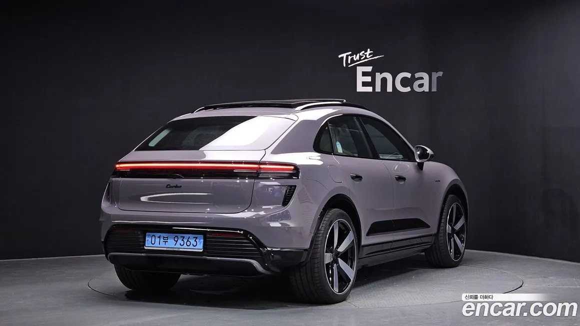 Porsche Macan 2025 из KR, фото 2