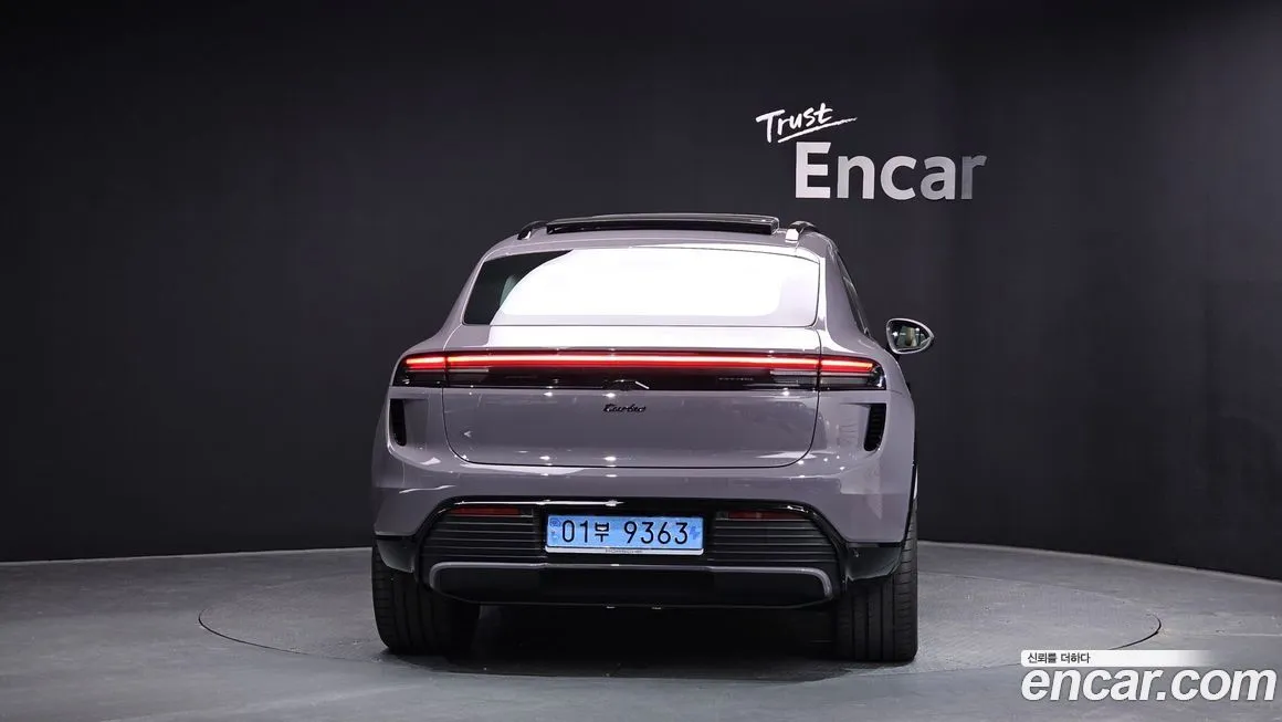 Porsche Macan 2025 из KR, фото 4