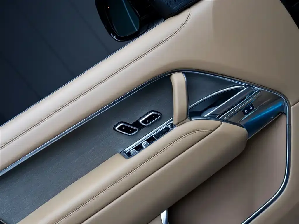 Land Rover Range Rover 2024 из CN, фото 8