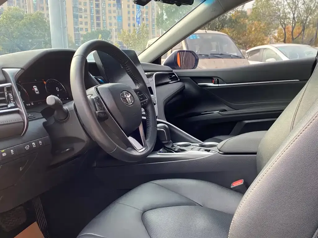 Toyota Camry 2021 из CN, фото 5