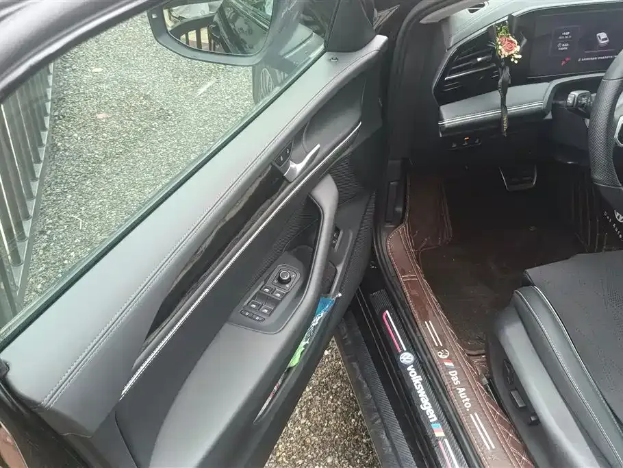 Volkswagen Magotan 2025 из CN, фото 7